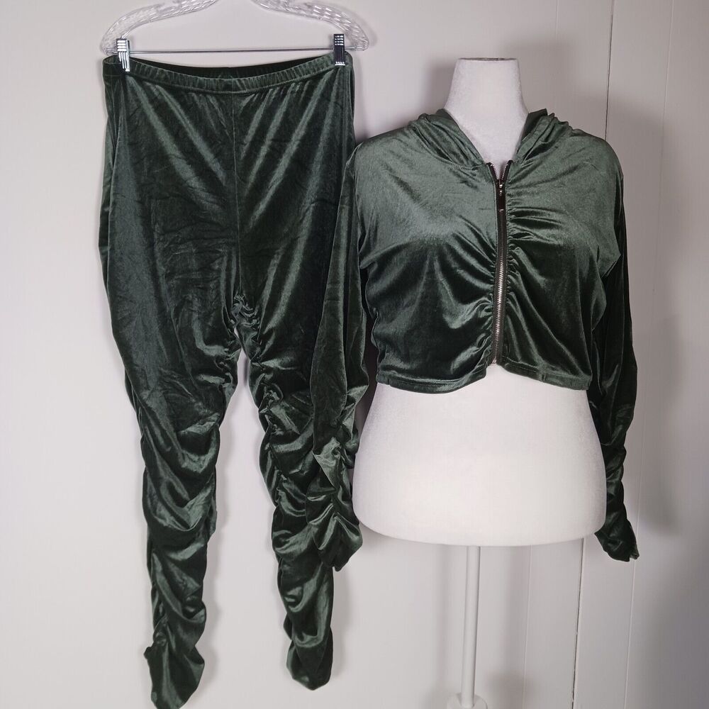 Capella Womens Plus 2XL 2 Piece Hoodie And Pants Green Velour Ruched NWT